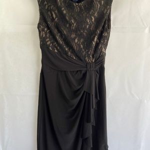 Chaps Women's Black Dress Lace Evening Gown Medium